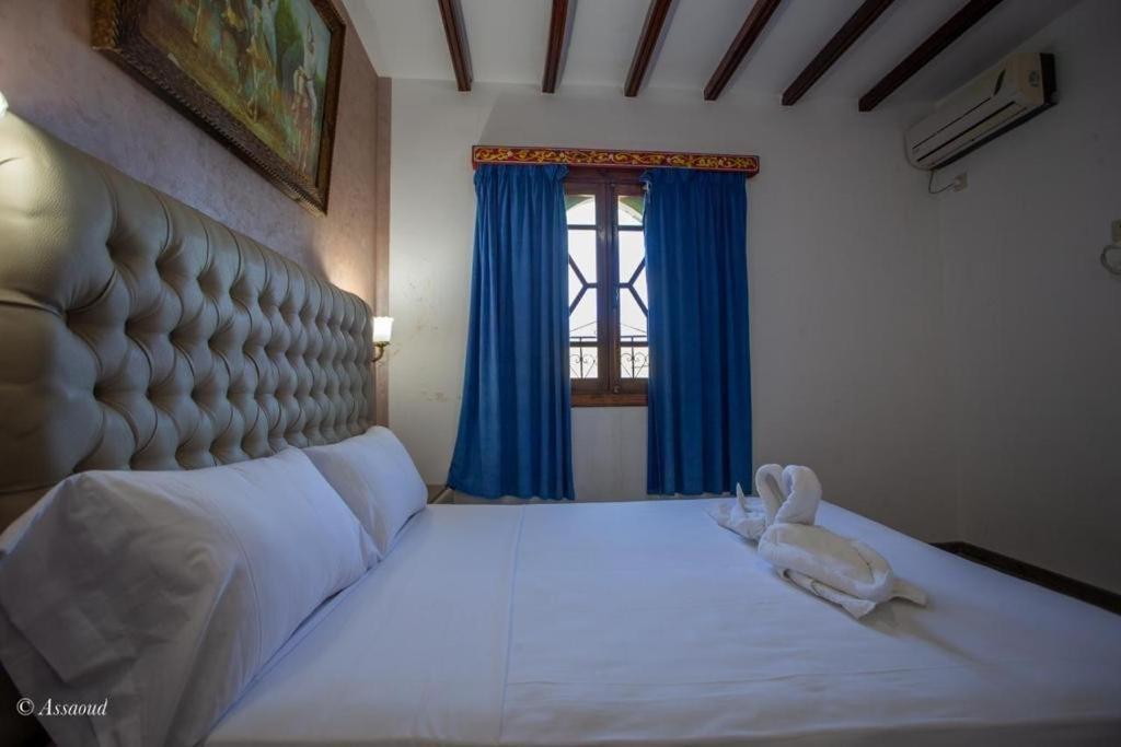 Guest House Yasmina Шефшауэн Экстерьер фото